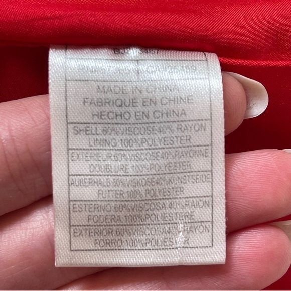 Bb Dakota Daffodils and Chill Romper ruffle straps red size 2 - Picture 4 of 12